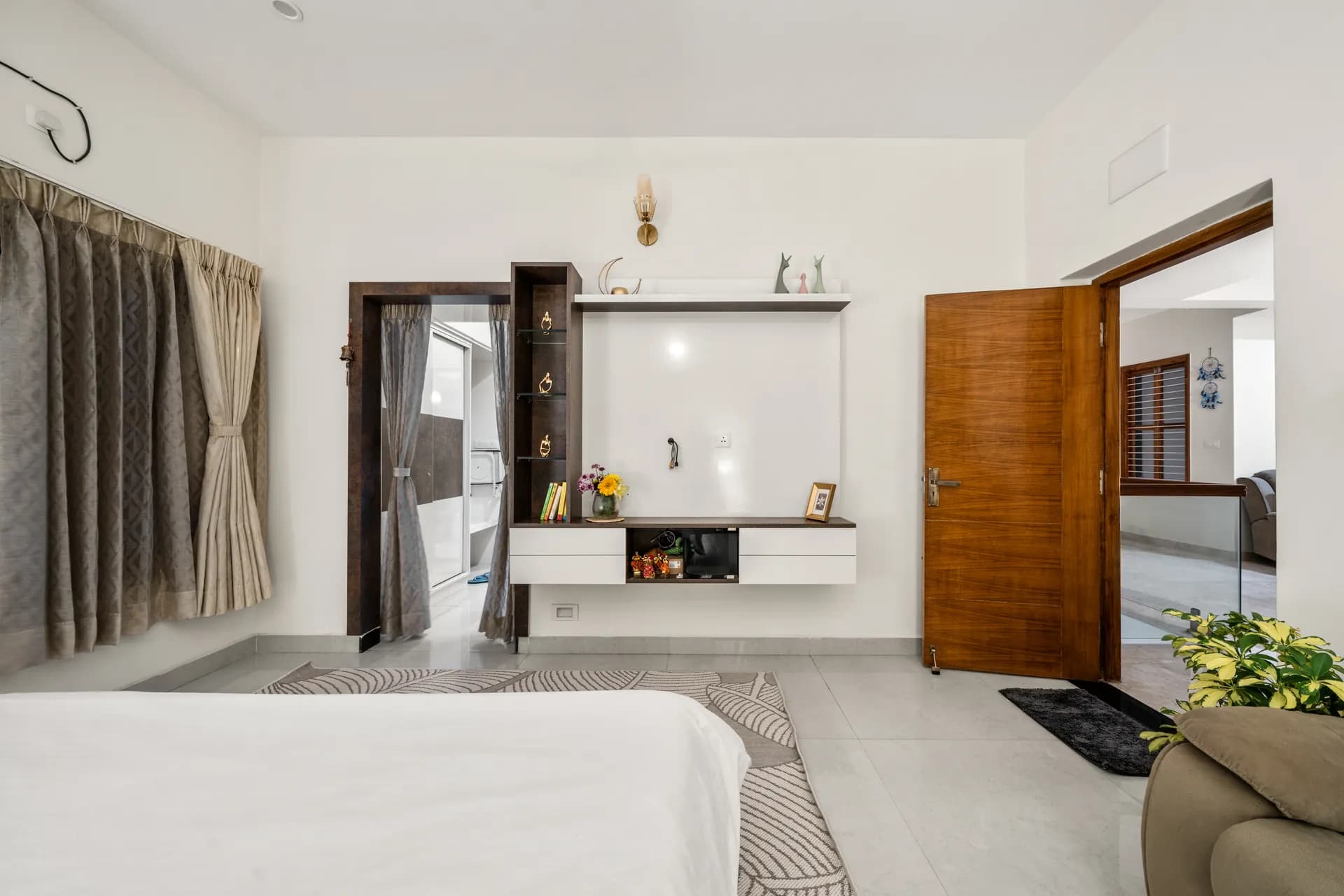 First Bedroom 4 at Gatsby Grandeur, Bengaluru