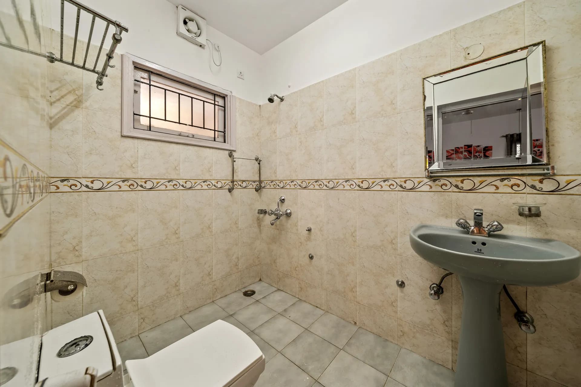Third Bedroom 7 at Palm Paradise, Bengaluru