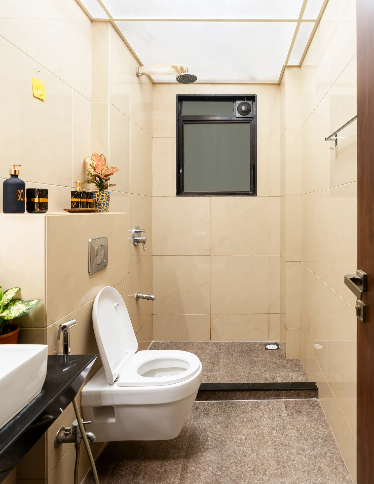 Second Bedroom 4 at Hilltop Hideaway, Mumbai
