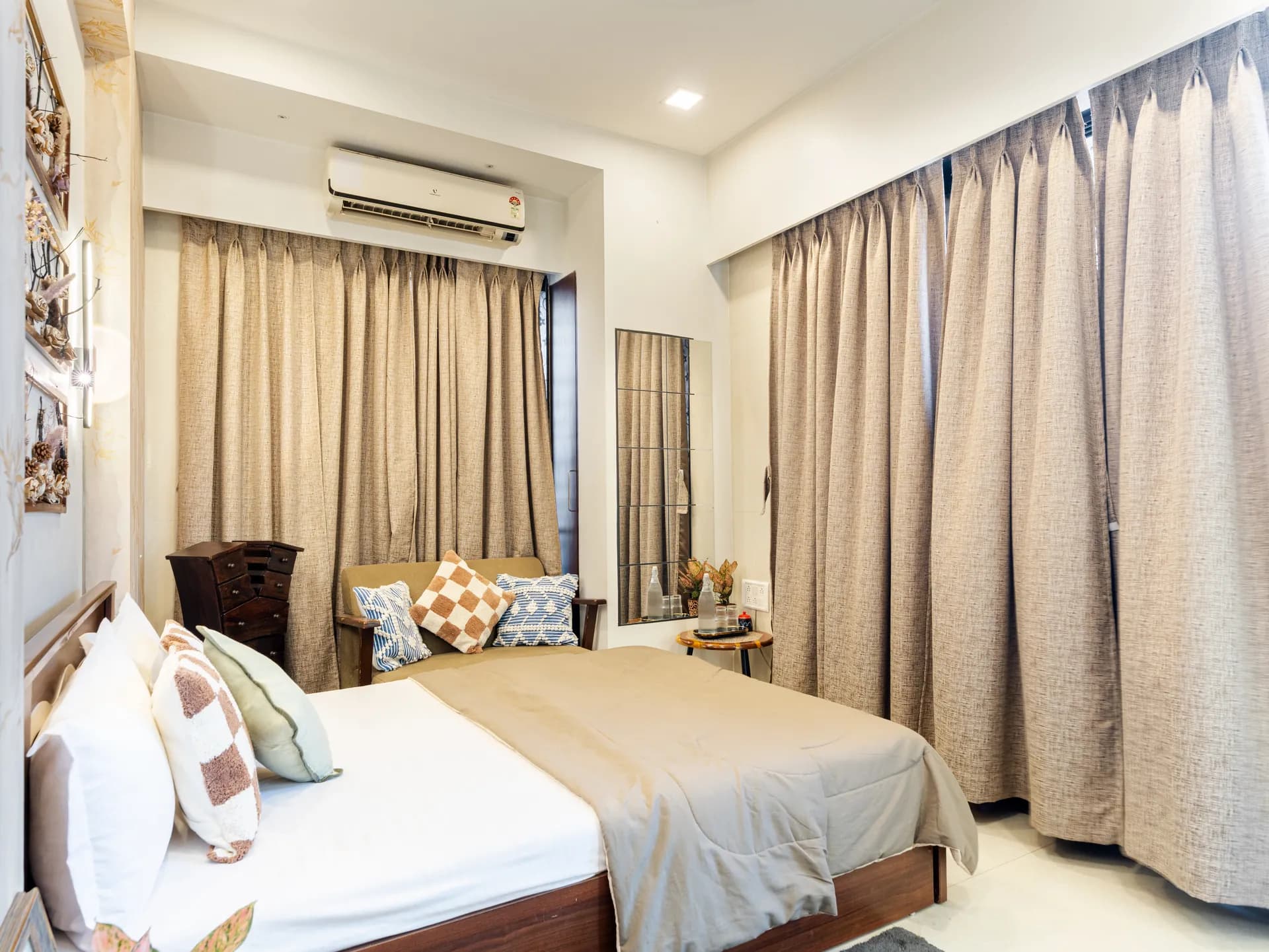 Third Bedroom 2 at Hilltop Hideaway, Mumbai