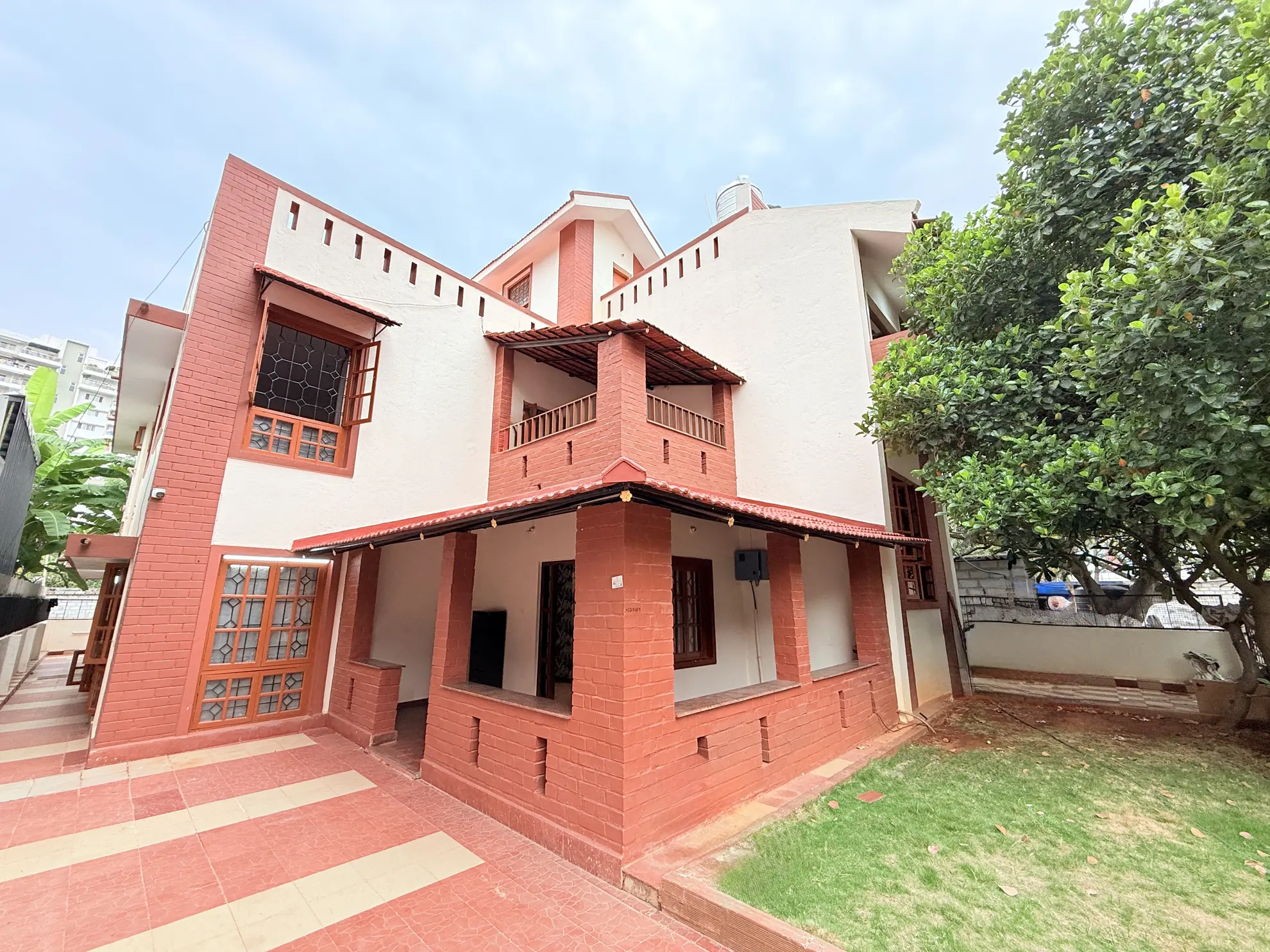 Entrance and Parking 4 at Silicon Hideaway, Bengaluru