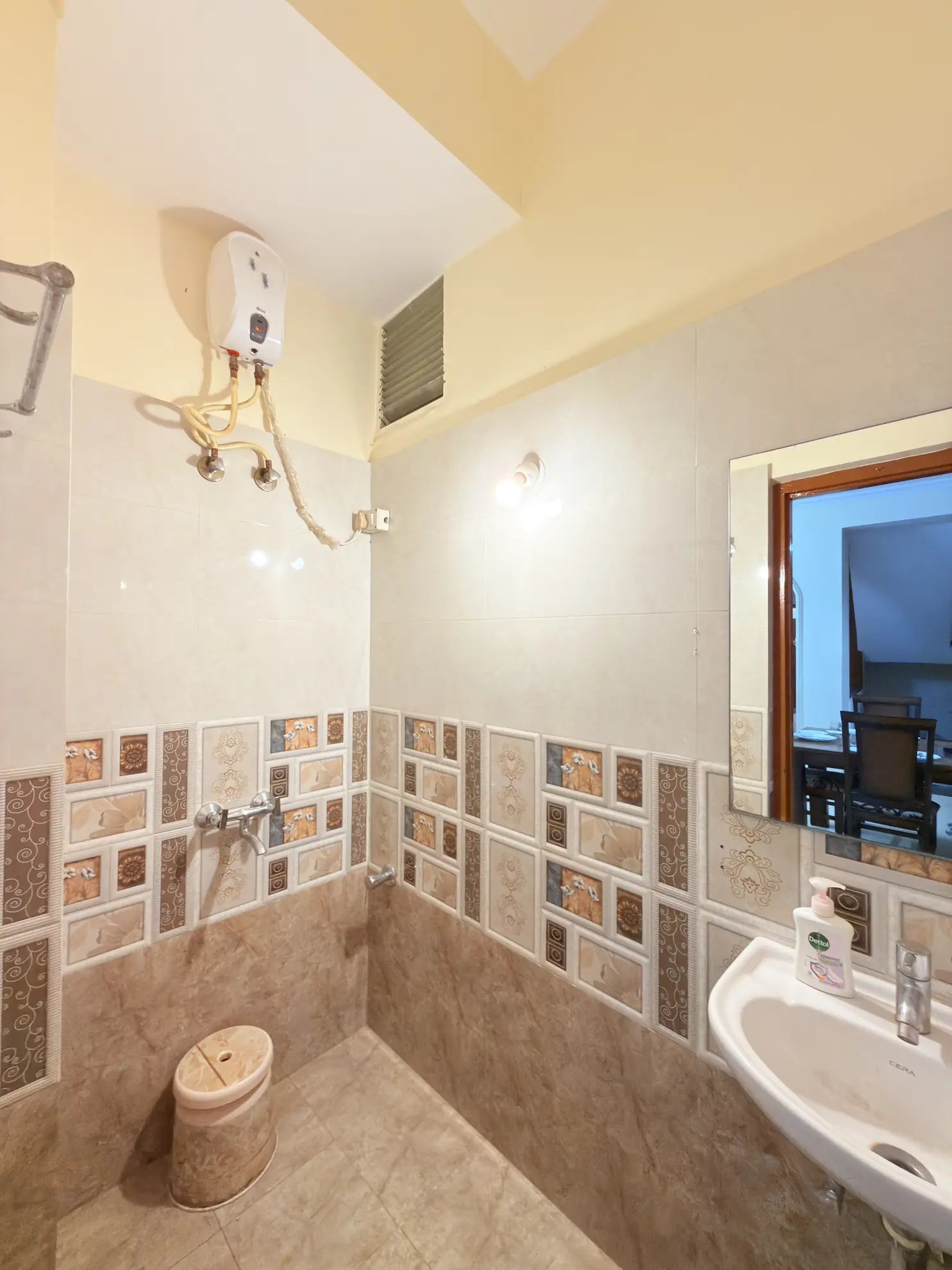 Common Bathroom 1 at Silicon Hideaway, Bengaluru