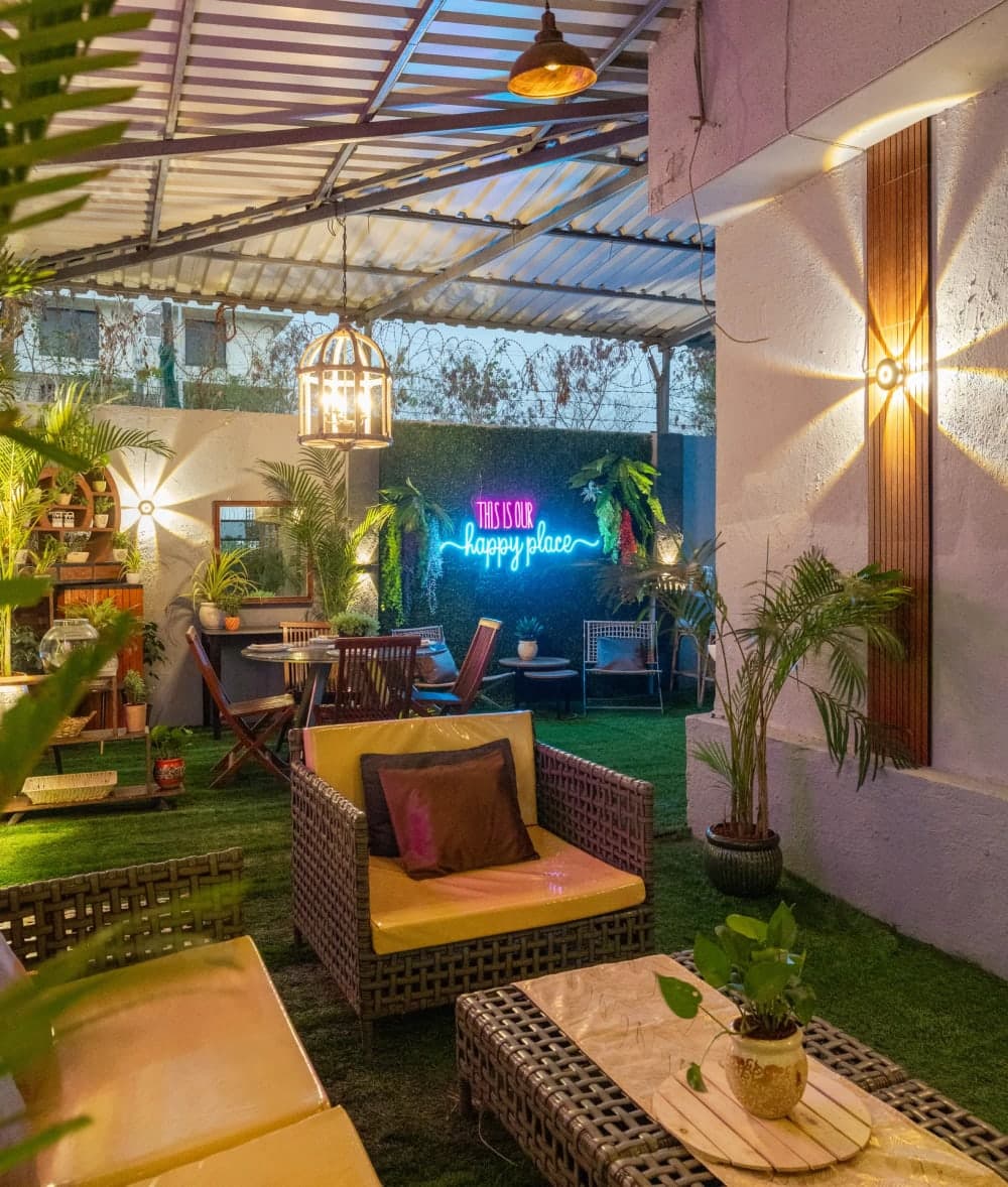Garden at Hilltop Hideaway, Goregaon